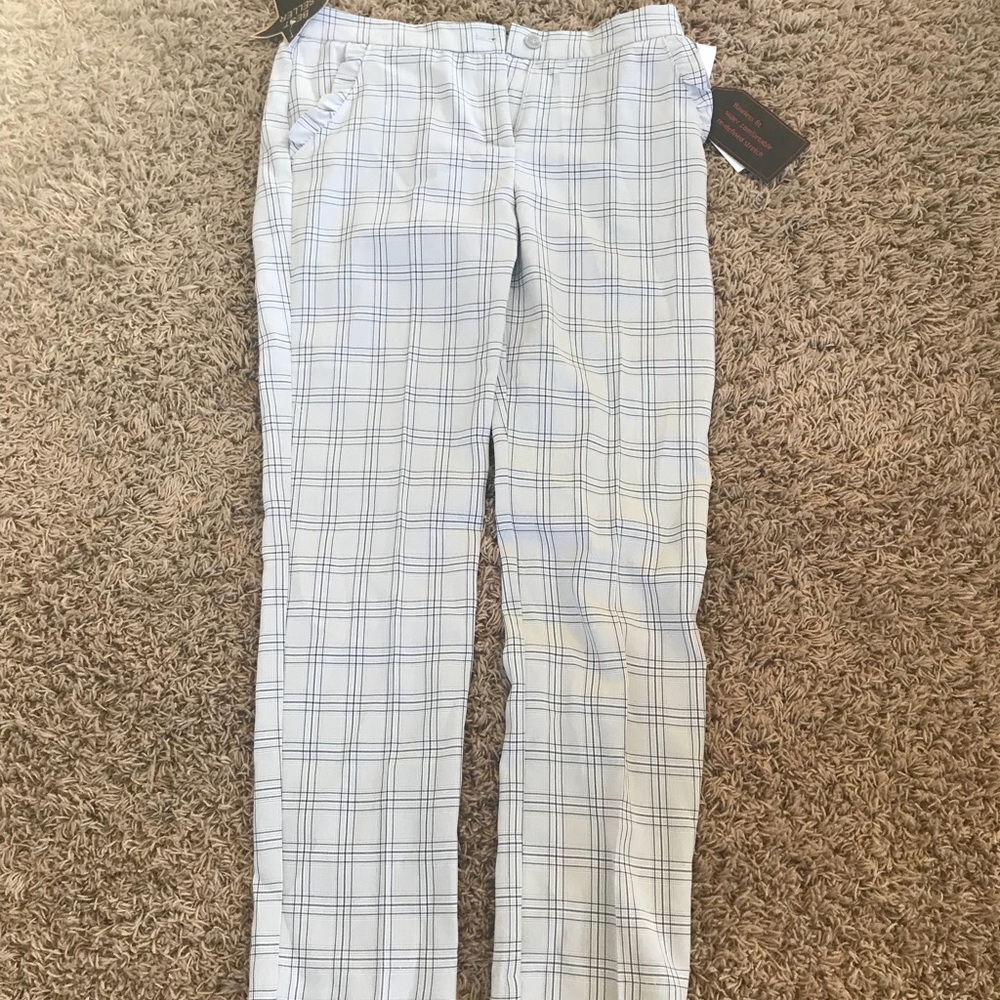Plaid grey pants